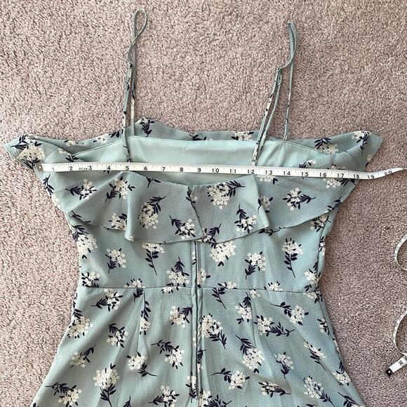 Trixxi Women Medium Jumpsuit Floral Wide Ankle Ruffled Neckline Mint Green Beige - Picture 9 of 9